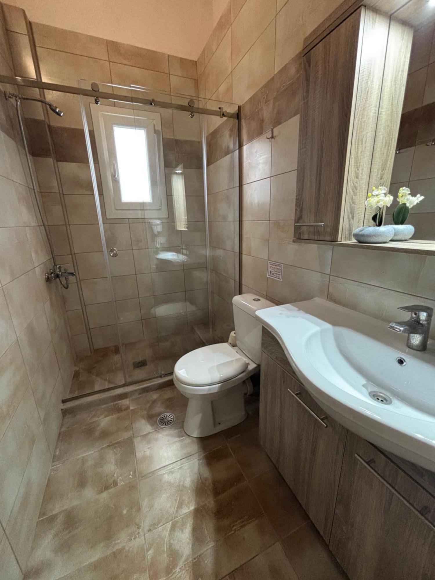 Theo Apartment Маратиас Экстерьер фото